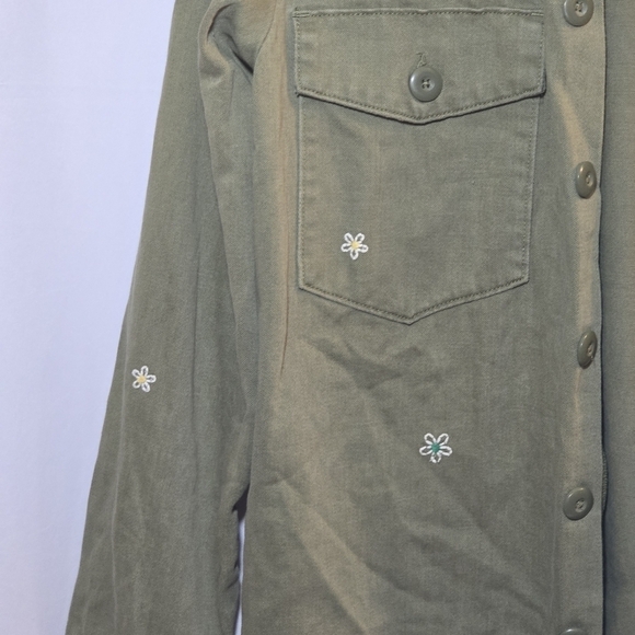 American Eagle Army Green Flower Embroidered Oversized Jacket Dreamer, sz M - Picture 2 of 7